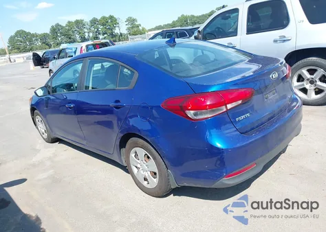 2018 Kia Forte Lx z USA, uszkodzony, nr VIN 3KPFK4A70JE221811